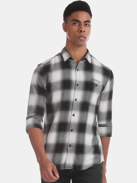 

Ed Hardy Men Black & White Slim Fit Checked Casual Shirt
