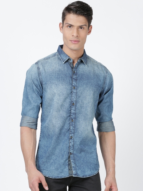 

Llak Jeans Men Blue Slim Fit Faded Casual Denim Shirt