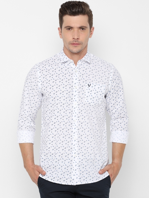 

Solly Jeans Co. Men White & Blue Regular Fit Printed Casual Shirt