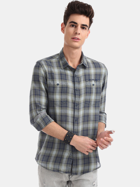 

Ed Hardy Men Green & Navy Blue Checked Slim Fit Casual Shirt