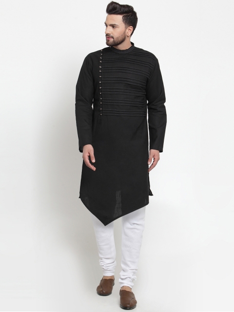 

TREEMODA Men Black & White Solid Kurta with Churidar