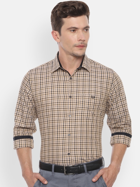 

Van Heusen Sport Men Beige & Black Slim Fit Checked Casual Shirt
