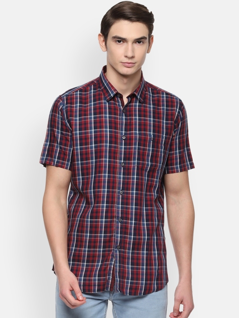 

Van Heusen Sport Men Red Slim Fit Checked Casual Shirt