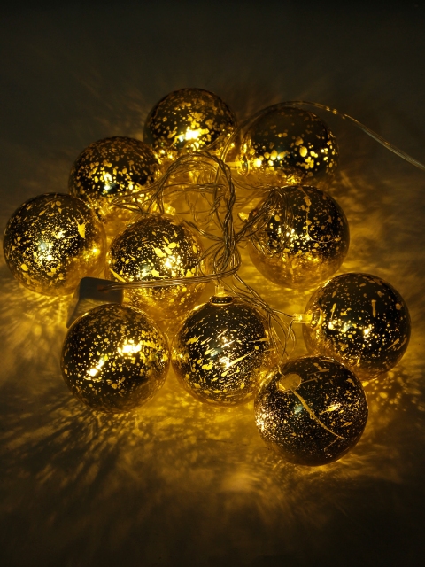 

TAYHAA Gold-Toned Solid Handcrafted Wall or Ceiling String Lights