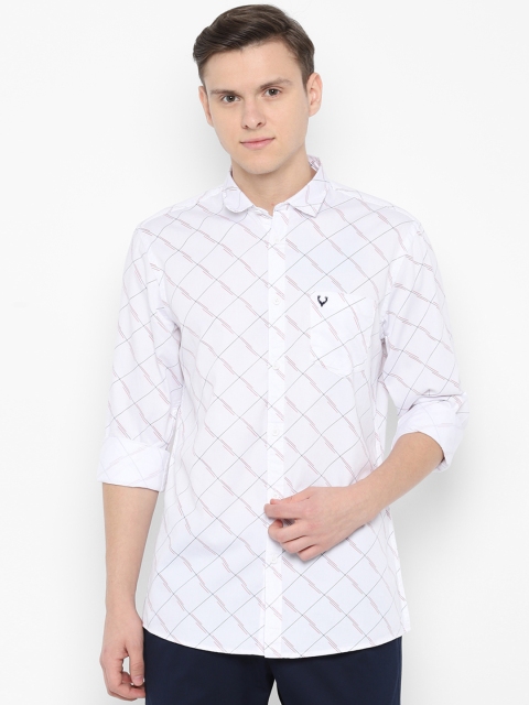 

Solly Jeans Co. Men White & Red Regular Fit Checked Casual Shirt