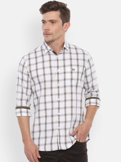 

Van Heusen Sport Men White & Black Slim Fit Checked Casual Shirt