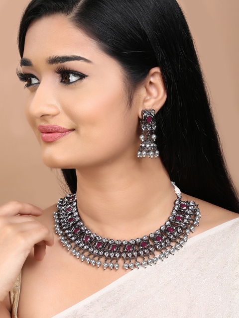 

Rubans Maroon Silver-Plated Kundan Jewellery Set