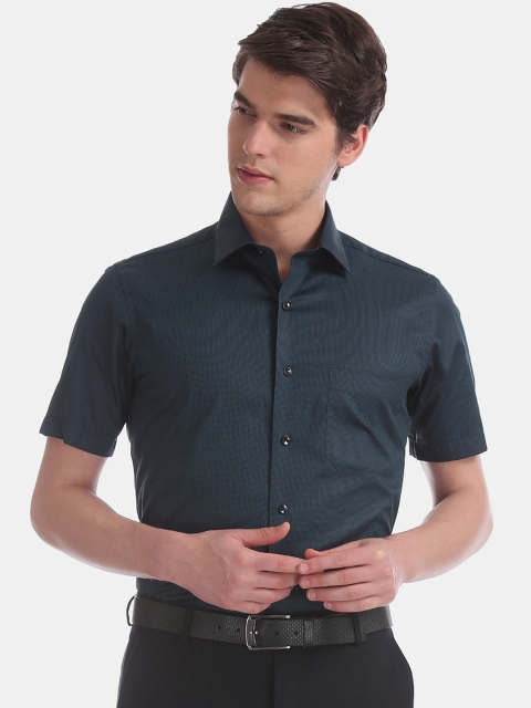 

Arrow Men Teal Blue & Black Regular Fit Printed Formal Shirt