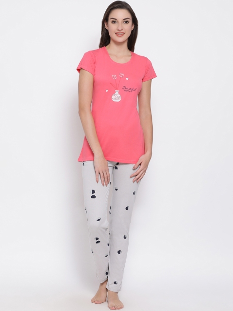 

Clovia Women Pink & Grey Printed Night suit LS0470P143