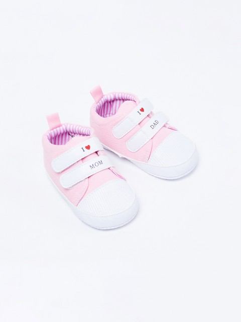 

Fame Forever by Lifestyle Boys Pink & White I Love Mom Velcro Booties