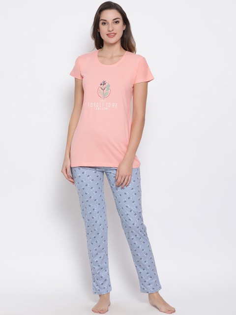 

Clovia Women Peach-Coloured & Blue Printed Night suit LS0479P16
