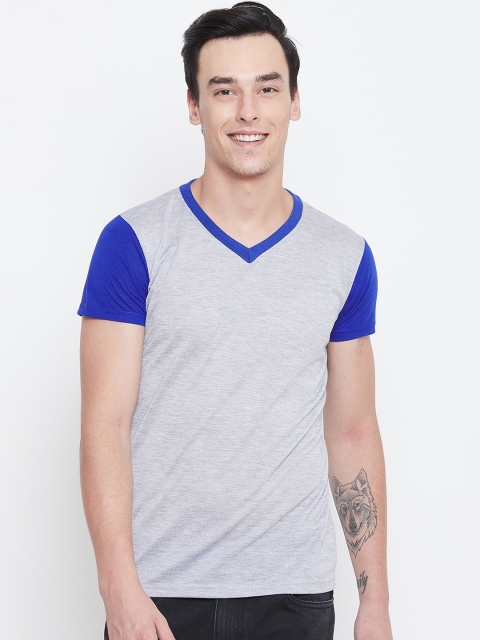 

CHROME & CORAL Men Grey Solid V-Neck T-shirt