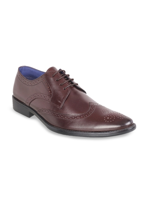 

Mochi Men Brown Textured Leather Formal Brogues, Maroon