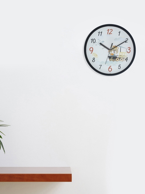 

eCraftIndia Black Round Printed Analogue Wall Clock