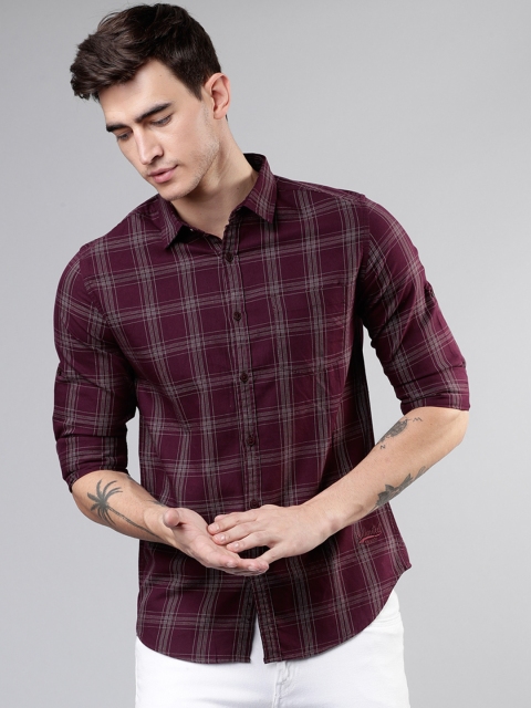 

Ecko Unltd Men Burgundy & White Slim Fit Checked Casual Shirt