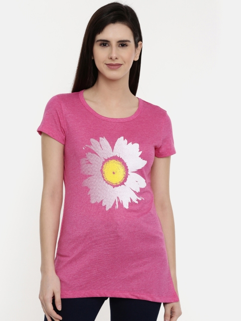 

Bitz Women Pink & Off-White Printed Round Neck Longline T-shirt