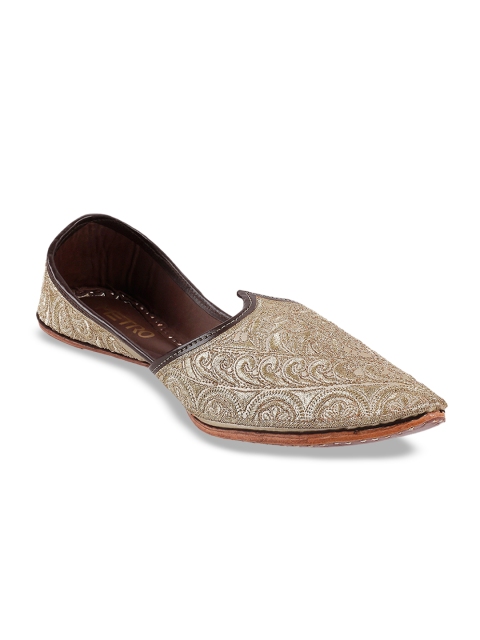 

Metro Men Gold-Toned Woven Design Leather Mojaris