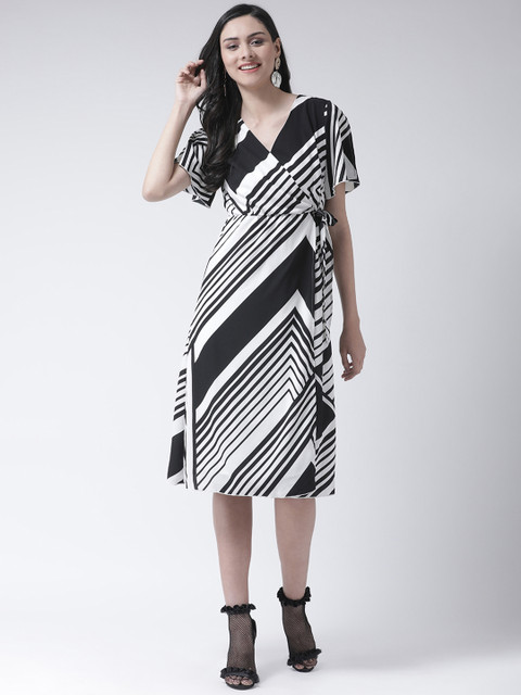 

Leo Sansini Women Black Printed Wrap Dress
