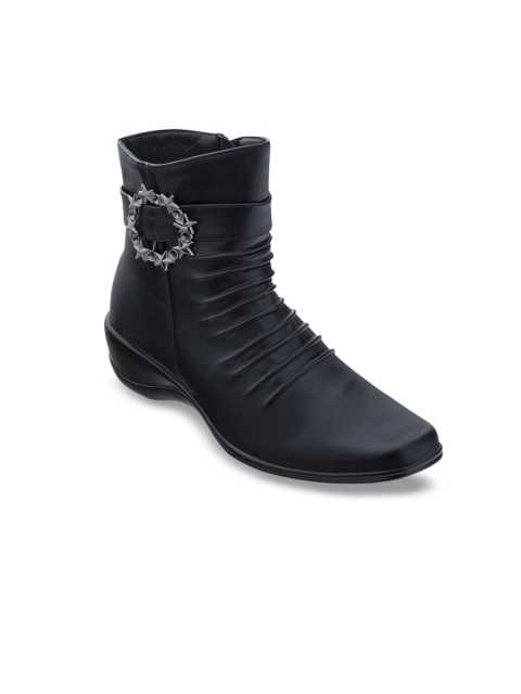 

SHUZ TOUCH Women Black Solid Heeled Boots