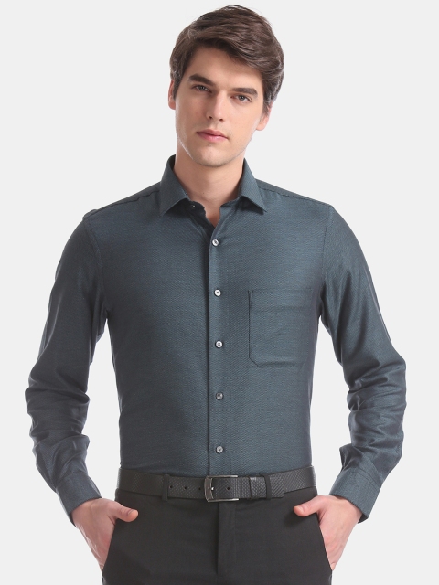

Arrow Men Green Regular Fit Self Design Formal Shirt