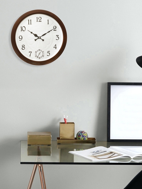 

eCraftIndia Brown Handcrafted Analogue Wall Clock