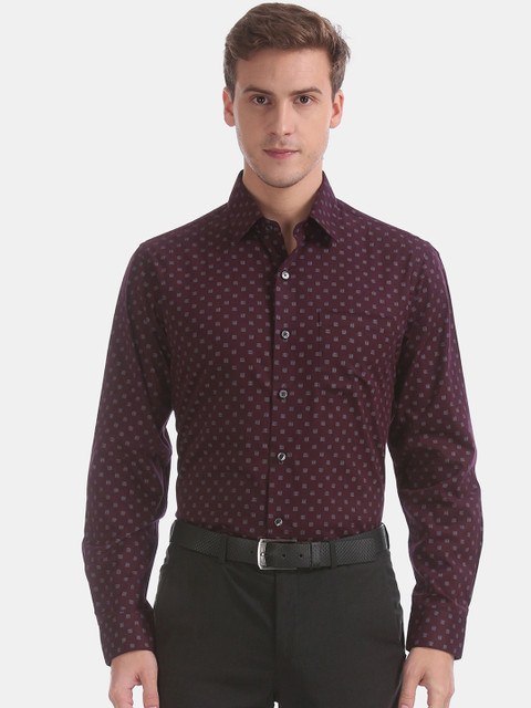

Arrow Men Burgundy & Grey Slim Fit Printed Semiformal Shirt