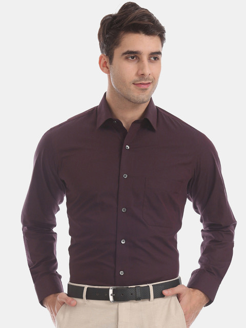 

Arrow Men Burgundy Solid Regular Fit Formal Shirt