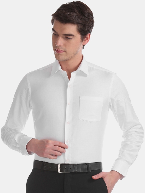 

Arrow Men White Solid Slim Fit Formal Shirt