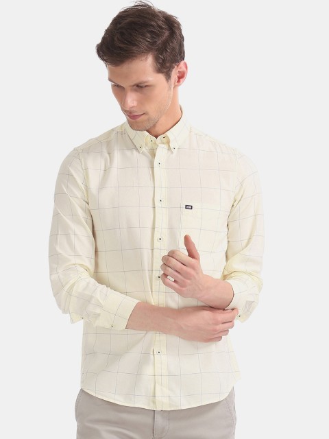 

Arrow Sport Men Yellow & Green Slim Fit Checked Casual Shirt