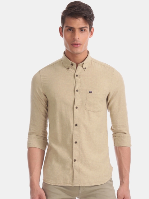 

Arrow Sport Men Beige Slim Fit Solid Casual Shirt