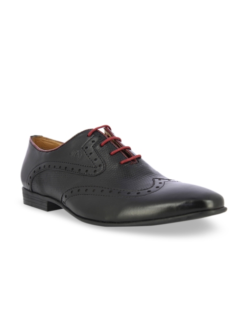 

Alberto Torresi Men Black Textured Leather Formal Brogues