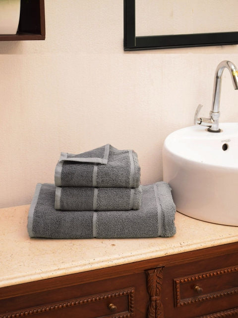 

Avira Home Set of 3 Grey Striped 530GSM Pure Cotton Towels