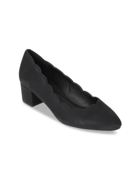 

Van Heusen Woman Black Solid Pumps