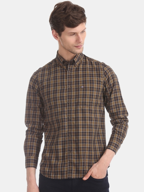 

Arrow Sport Men Brown & Navy Blue Slim Fit Checked Casual Shirt
