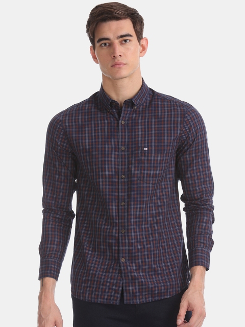 

Arrow Sport Men Navy Blue & Maroon Slim Fit Checked Casual Shirt