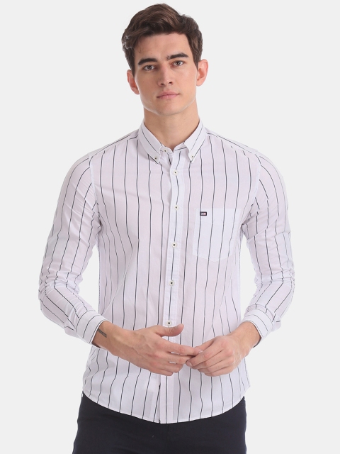 

Arrow Sport Men White & Navy Blue Slim Fit Striped Casual Shirt