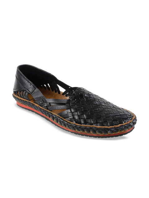 

Metro Men Black Leather Sandals
