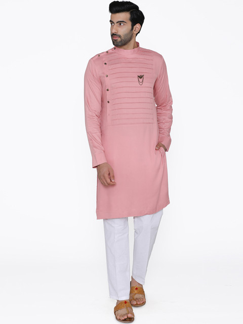 

Manyavar Men Pink Solid Straight Kurta