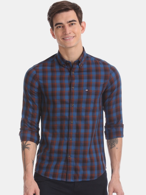 

Arrow Sport Men Blue & Maroon Slim Fit Checked Semiformal Shirt