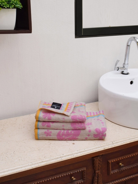 

Avira Home Set of 3 Pink Self-Design 400GSM Pure Cotton Towels