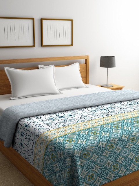

Portico New York Green & White Abstract AC Room 210 GSM Double Bed Comforter