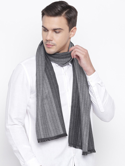 

Tossido Men Grey Knitted Muffler