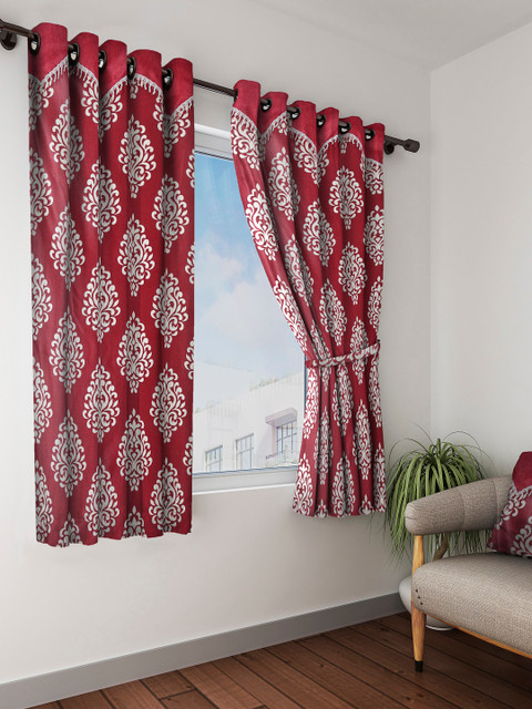 

Home Sizzler Maroon & White Set of 2 Window Curtains