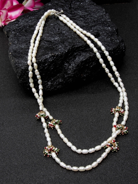 

DUGRISTYLE With Pearl Necklace, White