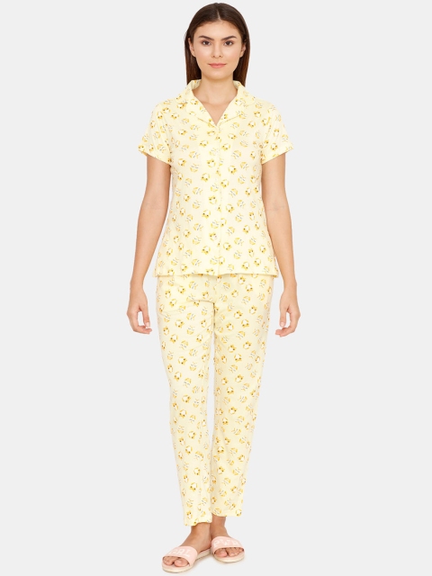 

Zivame Women Yellow Printed Night Suit