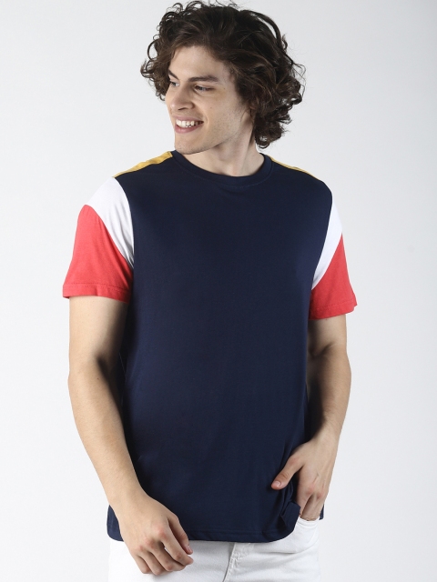 

Blue Saint Men Navy Blue Solid Round Neck T-shirt