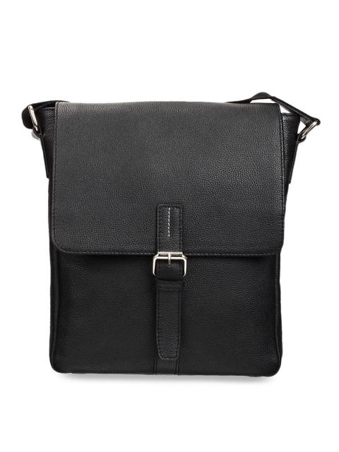 echt Men Black Solid Leather Messenger Bag