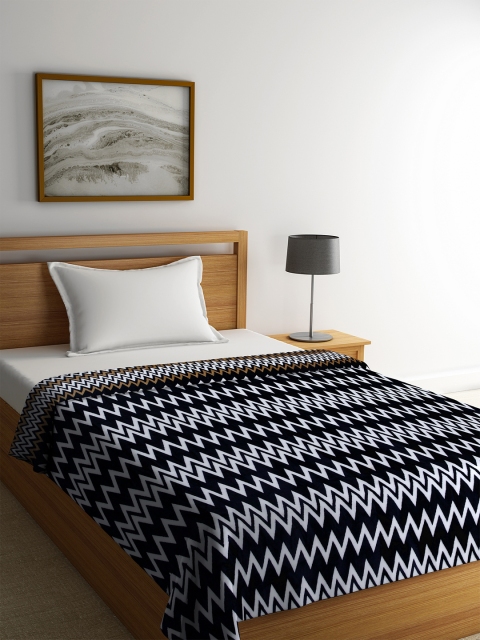 

Portico New York Black & White Geometric AC Room 210 GSM Single Bed Blanket