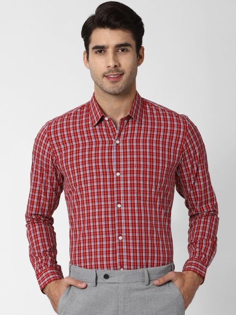 

Peter England Men Red & White Regular Fit Checked Formal Shirt