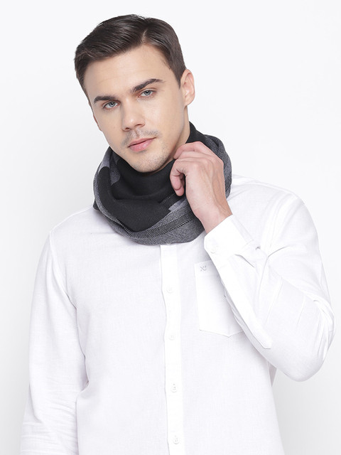 

Tossido Men Grey Solid Knitted Muffler